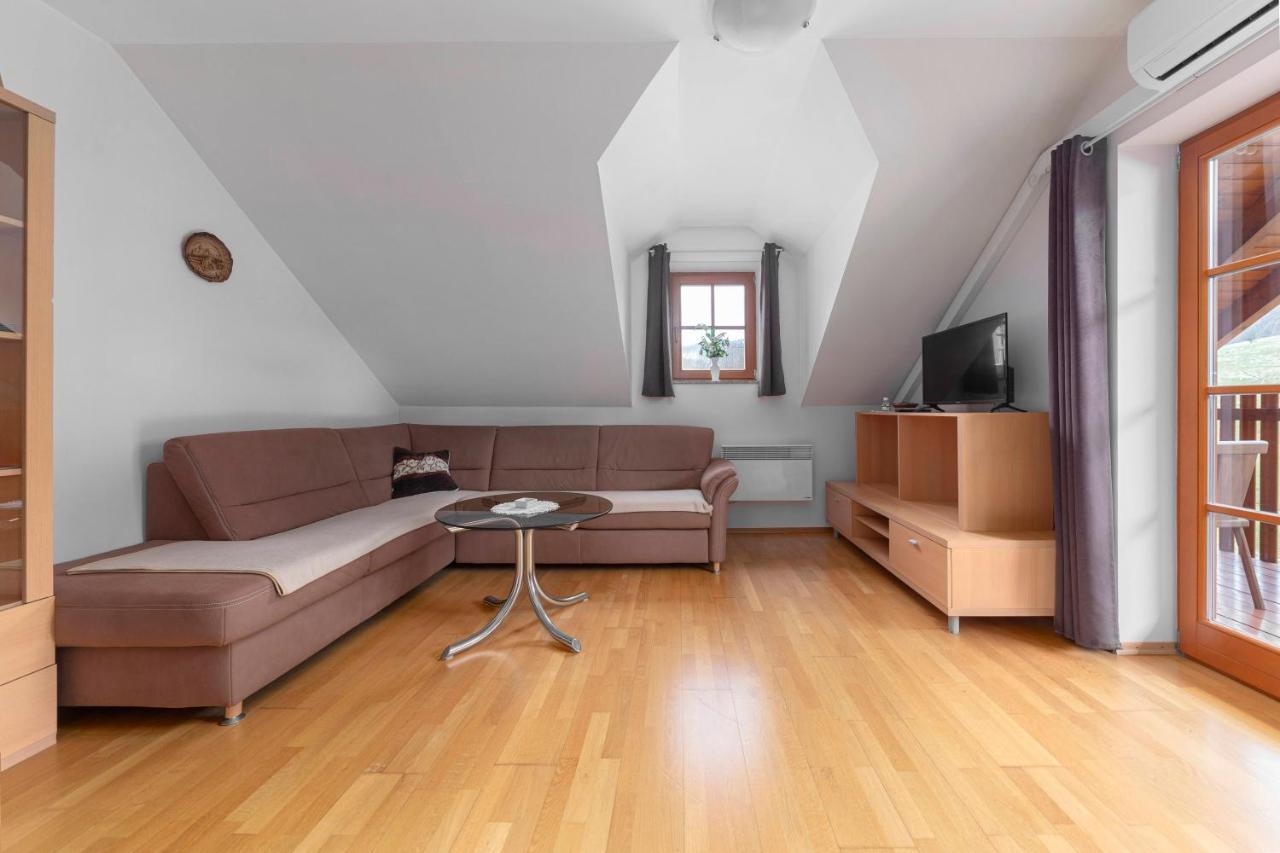 Apartma Metka Medvode Dış mekan fotoğraf