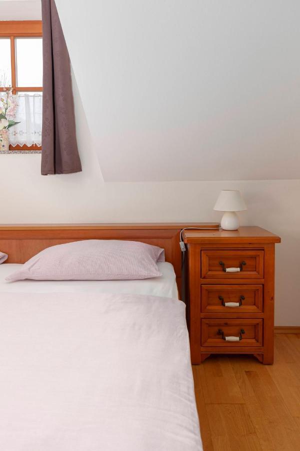 Apartma Metka Medvode Dış mekan fotoğraf